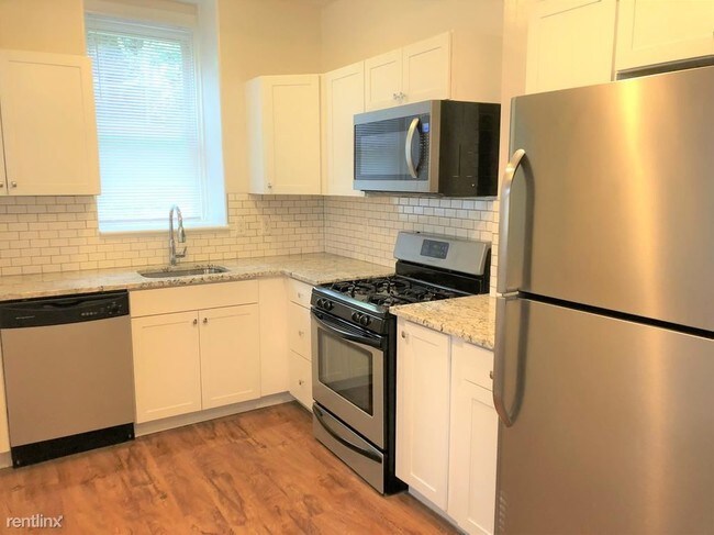 Building Photo - 2 br, 1 bath Apartment - 309 Belonda St