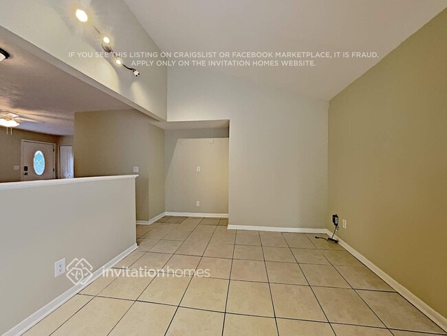 Building Photo - 6044 Francis Dr