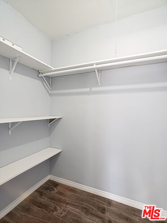 Foto del edificio - 1235 W 39th St