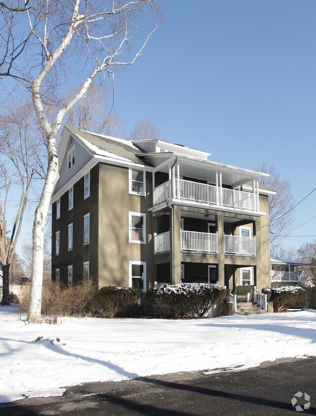 Building Photo - 12 Manville St