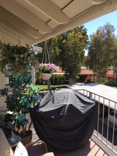 Foto del edificio - 897 Ronda Sevilla