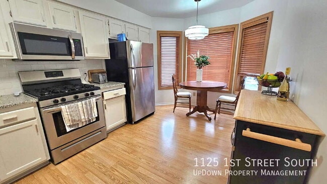 Foto del edificio - 1125 1st St S