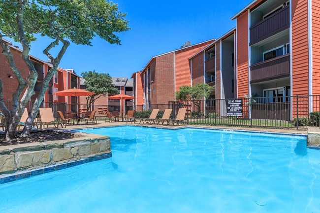 villa vista apartments dallas