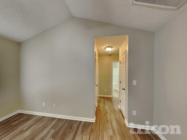 Foto del edificio - 3052 Westwinds Ct