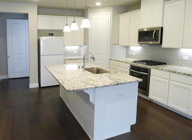 Building Photo - 3640 Harebell Dr