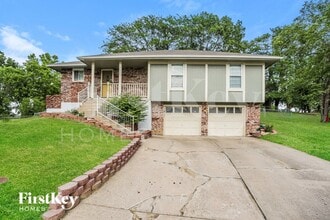 Building Photo - 2636 SW Krista Ct