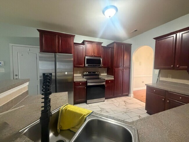 Foto del edificio - 3541 Castlefield Ln