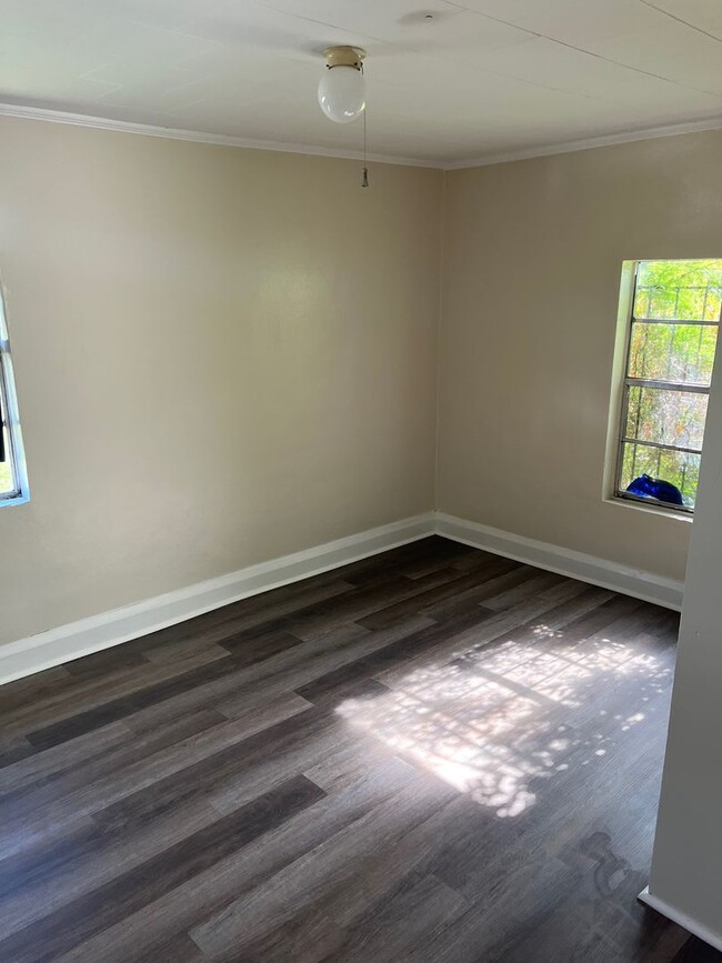 Foto del edificio - NICE LAKELAND 3BR/1BA/1 Car Garage Home! C...