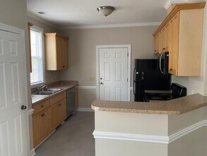 Building Photo - 7212 Deer Brook St