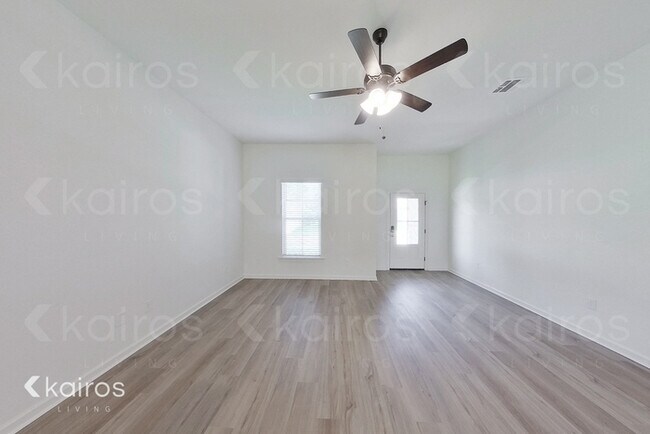 Foto del edificio - 106 Teddy Ln