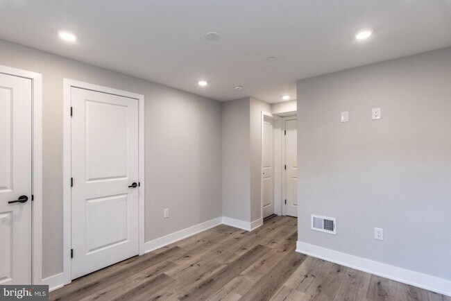 Foto del edificio - 2710 Ridge Ave
