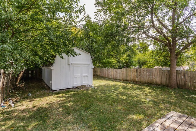 Foto del edificio - AVOID SCAMMERS!! WE DO NOT POST ON CRAIGSLIST!! Charming 2 Bedroom, 1 Bath brick home a block fro...