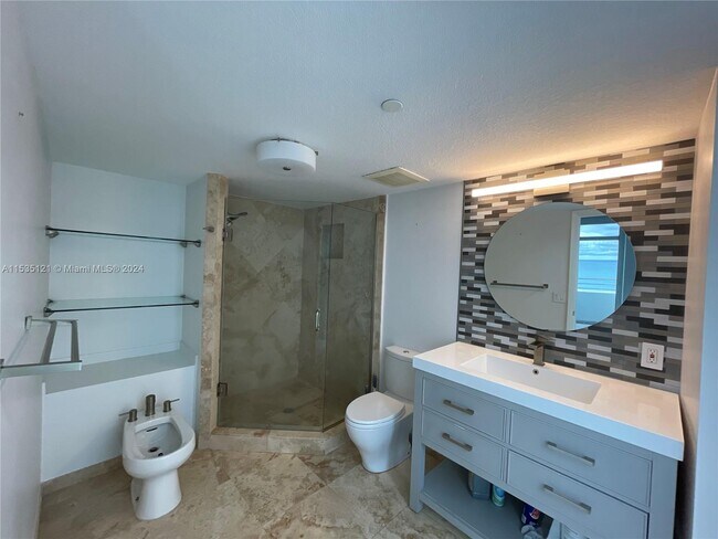 Building Photo - 7600 Collins Ave