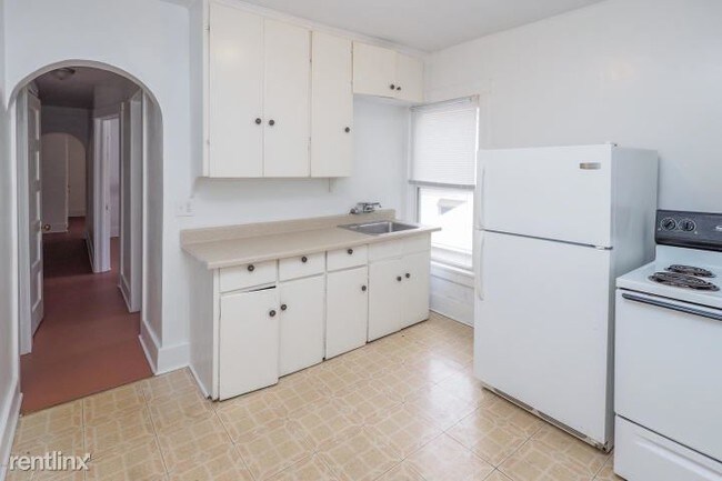 Building Photo - 1 br, 1 bath 4plex - 53 Wren St