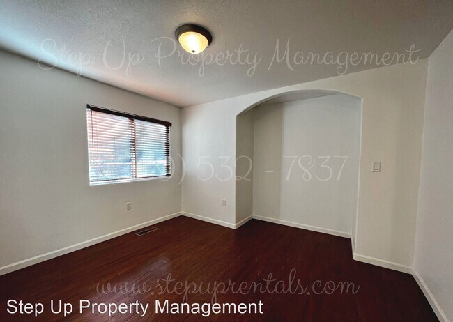 Foto del edificio - 4 br, 3 bath House - 108 Mccormick