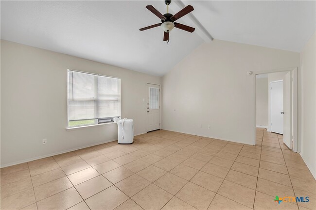 Building Photo - 2510 Caprice Dr