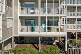 Building Photo - 525 Salter Path Rd