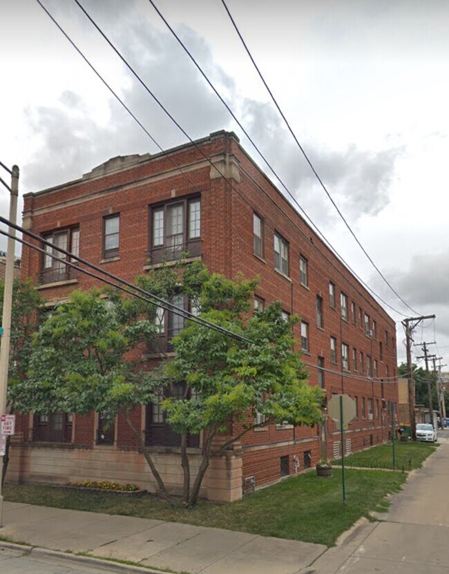 Building Photo - 213 N Marion St