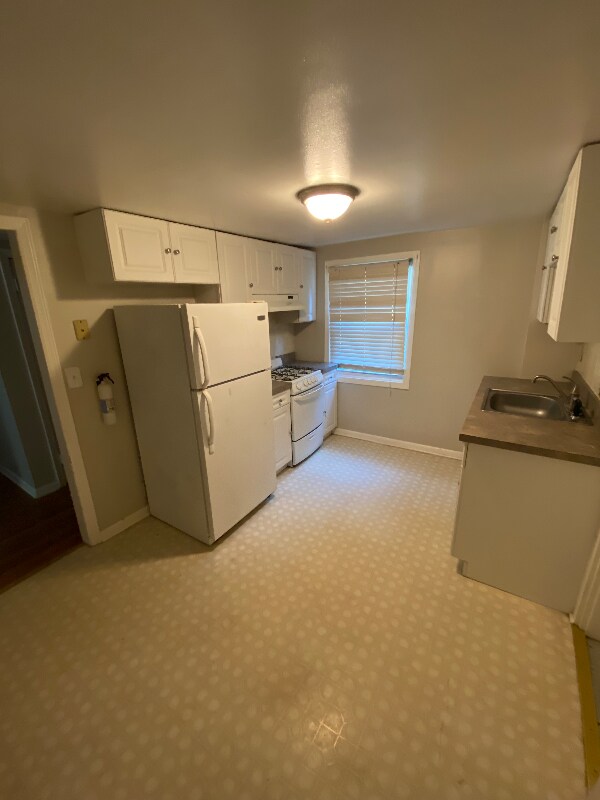 Foto del edificio - 714b Glen Rd