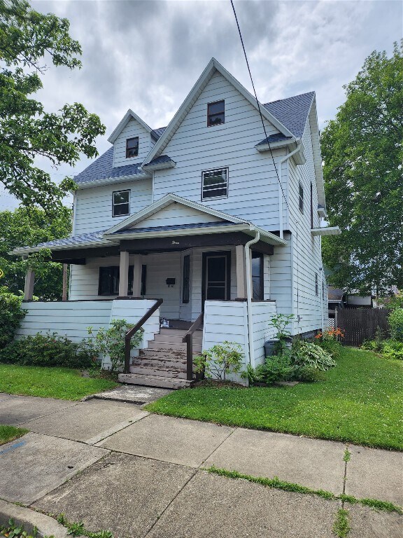 Primary Photo - 3 Schiller St