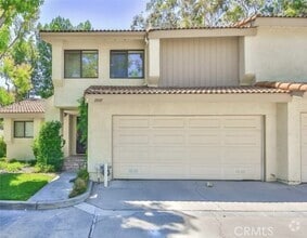 Building Photo - 1001 Creekside Dr