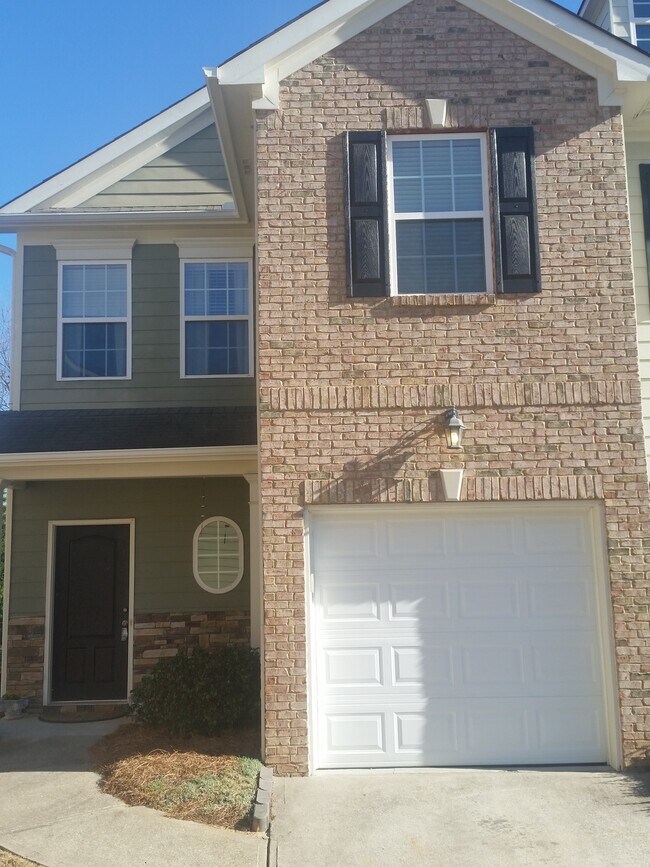 6511 Whitebeam Trail, Braselton, GA 30517 Townhome Rentals in