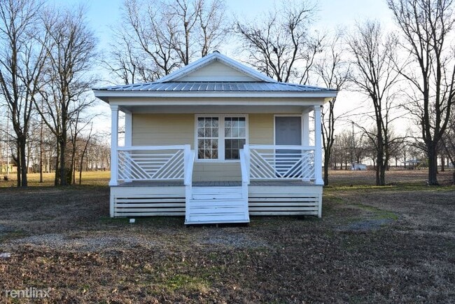 Building Photo - 3 br, 2 bath House - 208 Cypress
