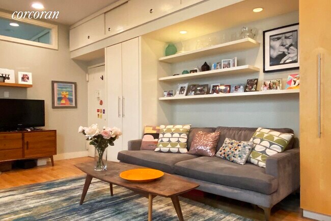 Foto del edificio - 105 W 77th St