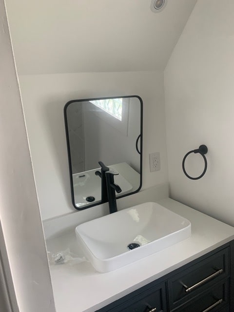 Building Photo - 127 W Troy Ave