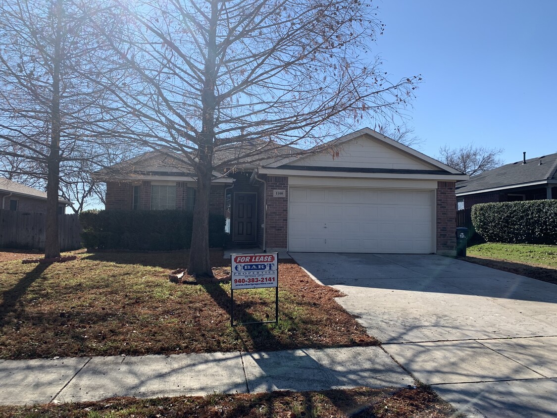 Foto principal - 1100 Dixon Ln