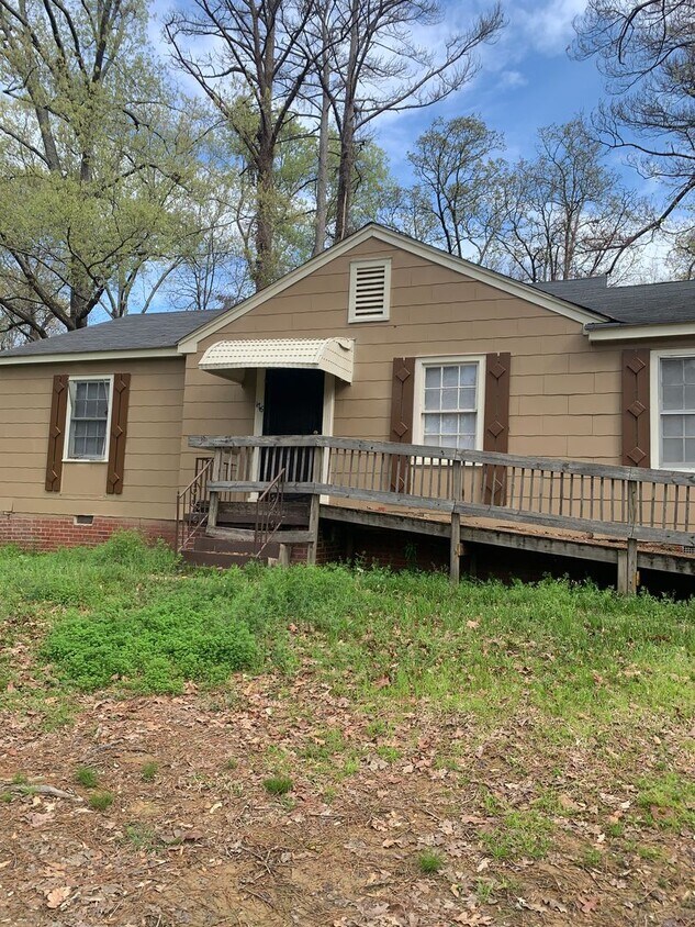 Primary Photo - HUD Friendly 2 Bed 1 Bath Completely Remod...