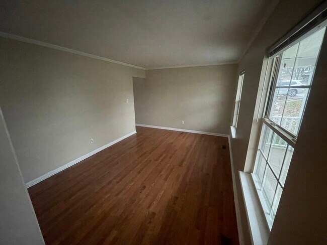 Foto del edificio - 716 Pinnacle Ct