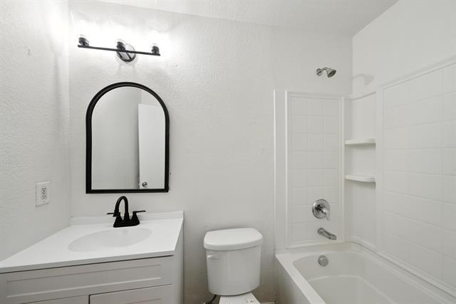 Foto del edificio - 1429 Royal Meadows Tr