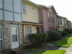 Building Photo - 7045 Chasewood Dr