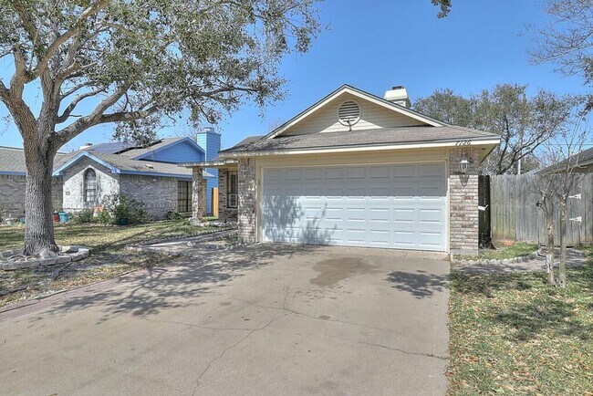Foto del edificio - 7126 Windbrook Ln