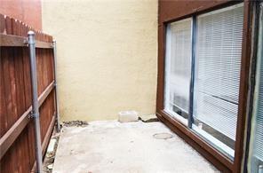 Building Photo - 7152 Fair Oaks Ave