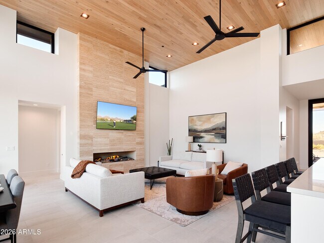 Foto del edificio - 10931 E Whitehorn Dr
