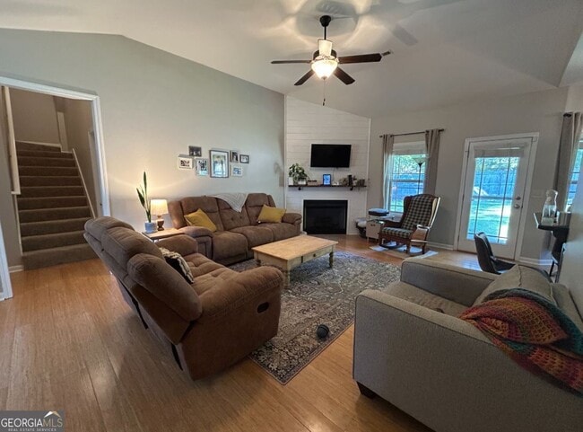 Building Photo - 42 Round Rock Cir NE