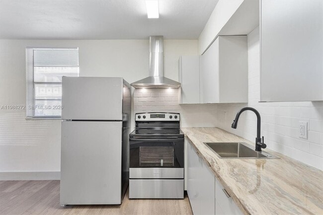 Foto del edificio - 1715 N 16th Ave