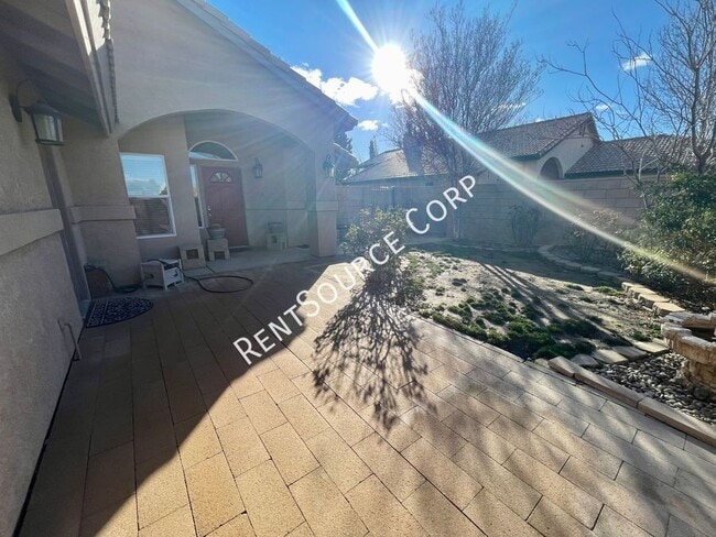Foto del edificio - 3242 Poplar St