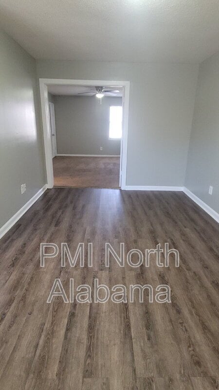 Building Photo - 4421 Bonnell Dr