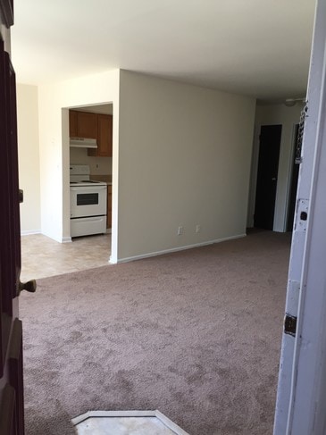 R1 - Entry - Old Forge