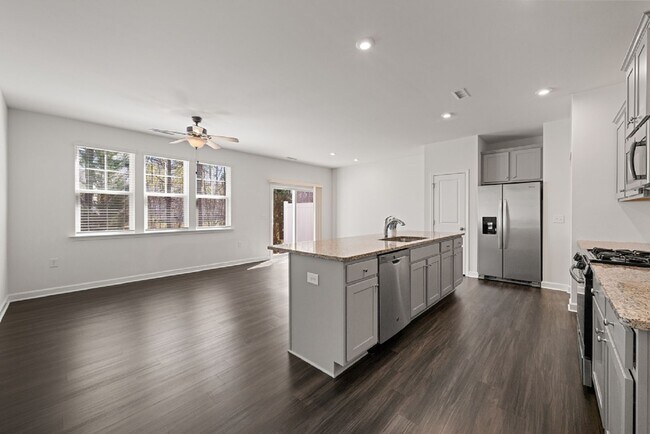 Foto del edificio - 105 Hidden Run Ln