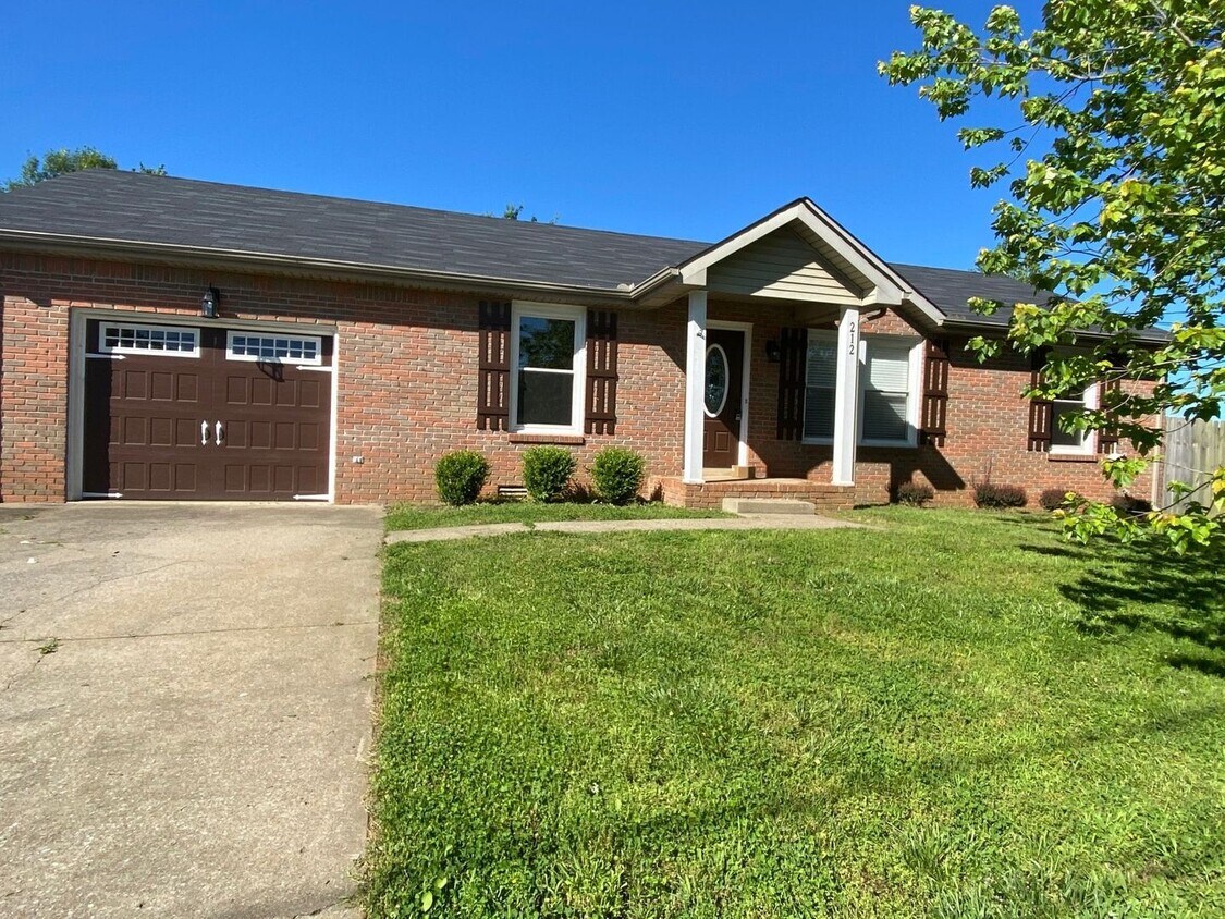 Primary Photo - $1500 3 Bedroom 2 Bath Modern Brick Home!