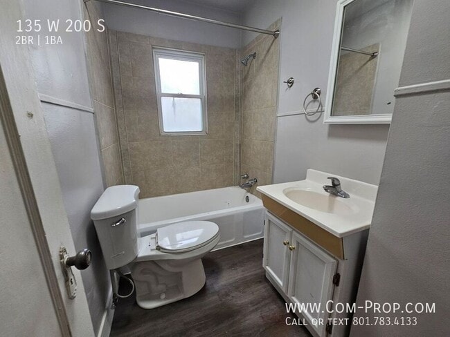 Foto del edificio - 135 W 200 S St