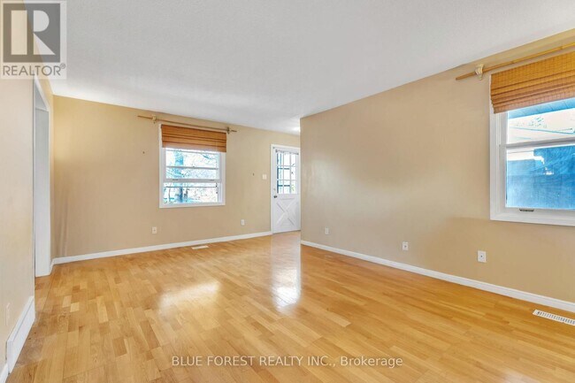 Building Photo - 419 Castlegrove Blvd