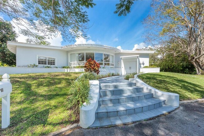 Foto del edificio - 6205 SW 108th St