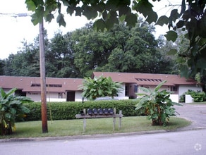 Building Photo - 1887 Darryl Dr