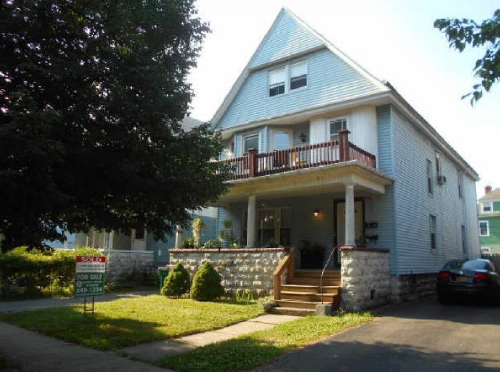 Primary Photo - 175 Hughes Ave
