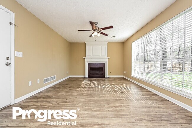 Foto del edificio - 1341 Birdsong Ln